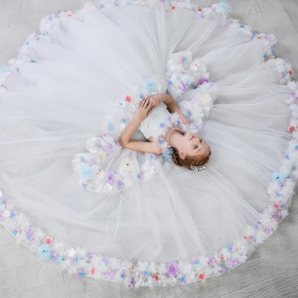 Flower Fairy White Flower Girl Dresses 2020 Ball Gown Scoop Neck Sleeveless Backless Appliques Flower Rhinestone Sweep Train Cascading Ruffles