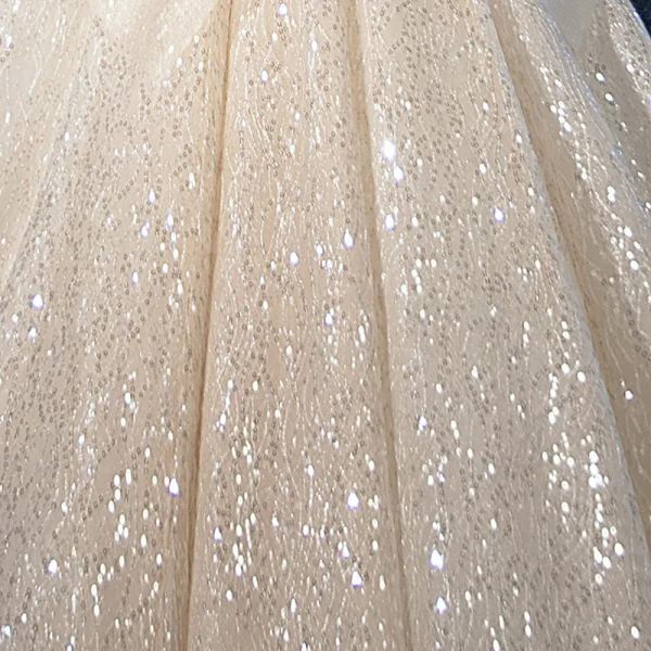 Glitzernden Champagner Pailletten Hochzeits Brautkleider / Hochzeitskleider 2020 Ballkleid Spaghettiträger Ärmellos Rückenfreies Applikationen Spitze Perlenstickerei Glanz Tülle Königliche Schleppe Rüschen