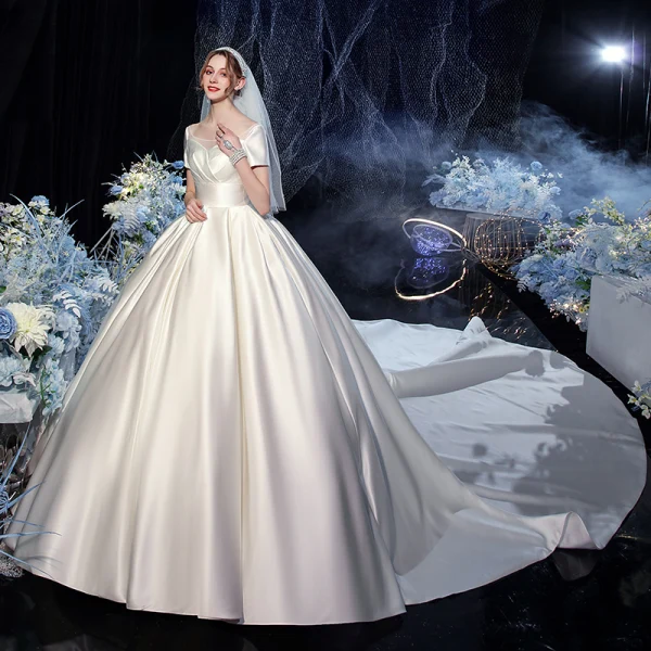 Modest / Simple Ivory Satin Bridal Wedding Dresses 2020 Ball Gown Square Neckline Short Sleeve Backless Cathedral Train Ruffle