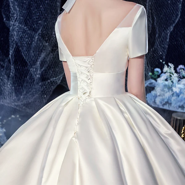 Modest / Simple Ivory Satin Bridal Wedding Dresses 2020 Ball Gown Square Neckline Short Sleeve Backless Cathedral Train Ruffle
