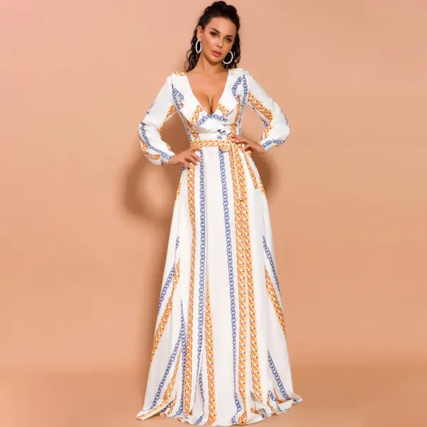 Mooie / Prachtige Witte Holiday Maxi-jurken 2020 Schede / Fit Diepe v-hals Gezwollen Lange Mouwen Het Drukken Chiffon Split Voorzijde Lange Dameskleding
