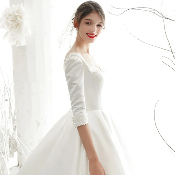 Vintage / Retro Ivory Satin Bridal Wedding Dresses 2020 Ball Gown Square Neckline 3/4 Sleeve Backless Beading Pearl Chapel Train Ruffle