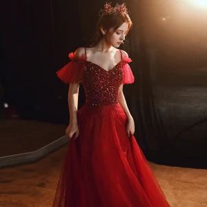 Chic Belle Bordeaux Robe De Soirée 2020 Princesse Bretelles Spaghetti Manches Courtes Paillettes Perlage Faux Diamant Longue Volants Dos Nu Robe De Ceremonie
