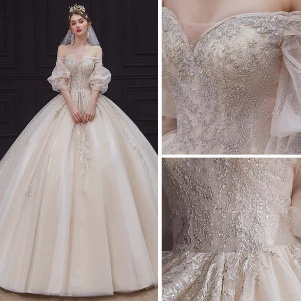 Romantisch Champagner Hochzeits Brautkleider / Hochzeitskleider 2020 Ballkleid Off Shoulder Geschwollenes 1/2 Ärmel Rückenfreies Applikationen Perlenstickerei Glanz Tülle Kapelle-Schleppe Rüschen