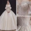 Romantisch Champagner Hochzeits Brautkleider / Hochzeitskleider 2020 Ballkleid Off Shoulder Geschwollenes 1/2 Ärmel Rückenfreies Applikationen Perlenstickerei Glanz Tülle Kapelle-Schleppe Rüschen