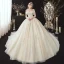 Chic / Belle Champagne La Mariée Robe De Mariée 2020 Robe Boule De l'épaule Manches Courtes Dos Nu Appliques En Dentelle Perlage Cathedral Train