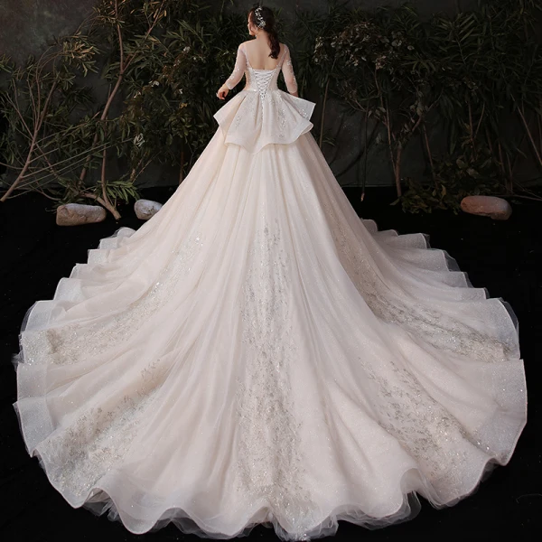 Schöne Champagner Plus Größe Brautkleider / Hochzeitskleider 2020 Ballkleid Durchsichtige V-Ausschnitt 3/4 Ärmel Rückenfreies Applikationen Pailletten Glanz Tülle Kathedrale Schleppe Rüschen