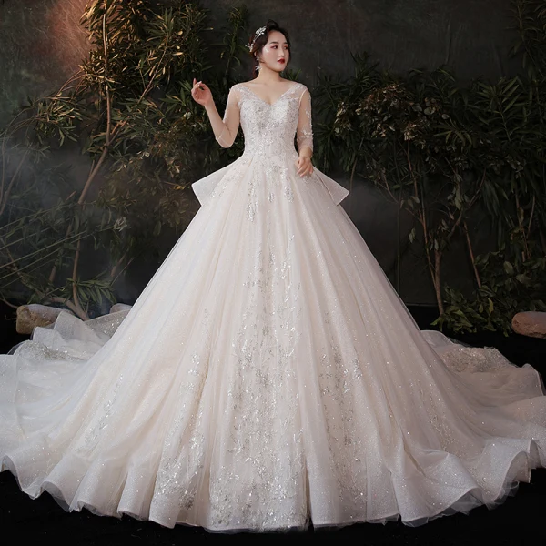 Schöne Champagner Plus Größe Brautkleider / Hochzeitskleider 2020 Ballkleid Durchsichtige V-Ausschnitt 3/4 Ärmel Rückenfreies Applikationen Pailletten Glanz Tülle Kathedrale Schleppe Rüschen
