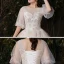 Viktorianischer Stil Champagner Plus Größe Brautkleider / Hochzeitskleider 2020 Ballkleid Durchsichtige Rundhalsausschnitt Geschwollenes 1/2 Ärmel Rückenfreies Applikationen Spitze Perlenstickerei Glanz Tülle Kathedrale Schleppe Rüschen