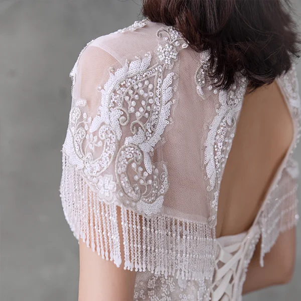 Luxe Blanche Transparentes La Mariée Robe De Mariée 2020 Robe Boule Encolure Dégagée Manches Courtes Perlage Gland Dos Nu Paillettes Glitter Tulle Cathedral Train Volants