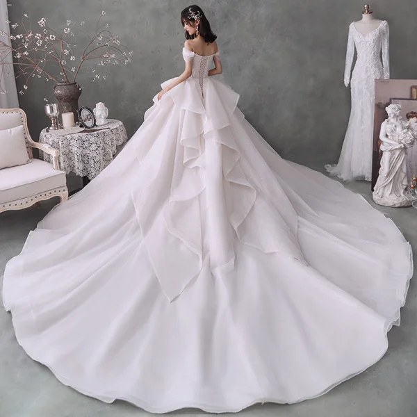 Romantic Champagne Bridal Wedding Dresses 2020 Ball Gown Off-The-Shoulder Short Sleeve Backless Beading Glitter Tulle Cathedral Train Ruffle