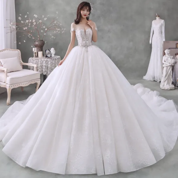 Best White See-through Bridal Wedding Dresses 2020 Ball Gown Scoop Neck Short Sleeve Appliques Flower Beading Rhinestone Cathedral Train
