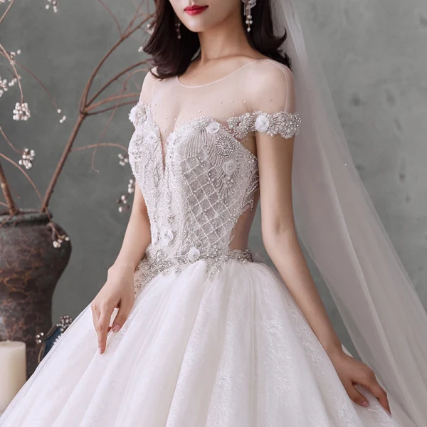 Meilleur Blanche Transparentes La Mariée Robe De Mariée 2020 Robe Boule Encolure Dégagée Manches Courtes Appliques Fleur Perlage Faux Diamant Cathedral Train