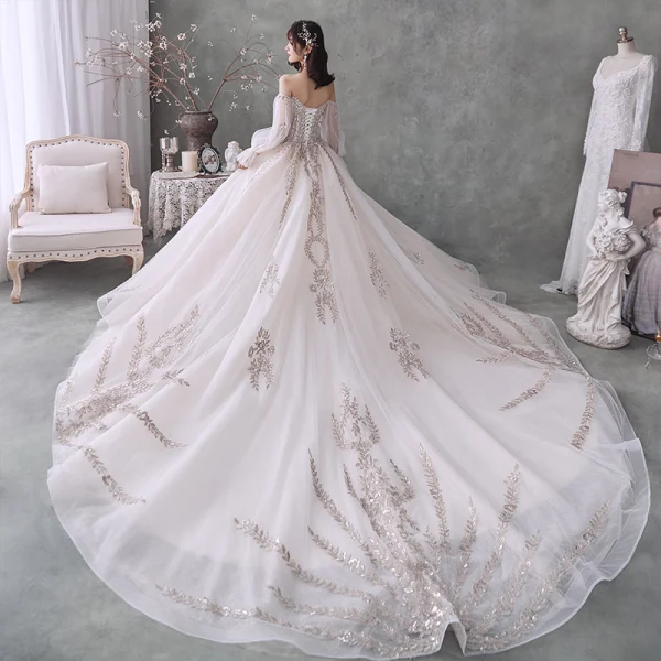 Viktoriansk Stil Champagne Bryllups Brudekjoler 2020 Ballkjole Kjæreste Avtakbar Puffy Langermede Ryggløse Beading Appliques Paljetter Cathedral Train