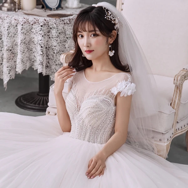 Best Ivory Bridal Wedding Dresses 2020 Ball Gown See-through Scoop Neck Short Sleeve Appliques Flower Backless Beading Glitter Tulle Chapel Train