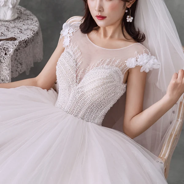 Best Ivory Bridal Wedding Dresses 2020 Ball Gown See-through Scoop Neck Short Sleeve Appliques Flower Backless Beading Glitter Tulle Chapel Train