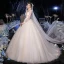 Vintage / Originale Champagne La Mariée Robe De Mariée 2020 Robe Boule Encolure Carrée Gonflée Manches Longues Dos Nu Appliques En Dentelle Paillettes Perlage Train De Balayage Volants