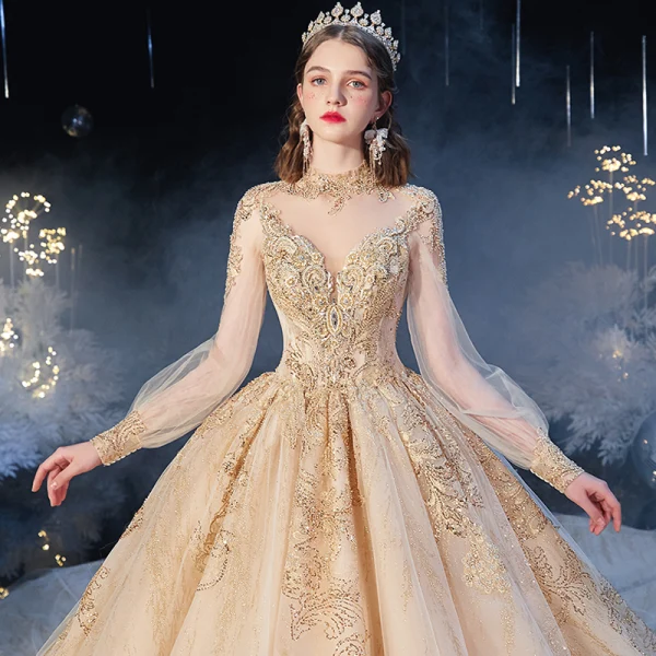 Style Victorien Champagne Transparentes Robe De Mariée 2020 Robe Boule Col Haut Gonflée Manches Longues Dos Nu Appliques Paillettes Perlage Glitter Tulle Cathedral Train