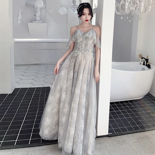 Affordable Grey Bridesmaid Dresses 2020 A-Line / Princess Backless Appliques Lace Sequins Floor-Length / Long Ruffle