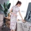 Chinesischer Stil Weiß Cheongsam 2020 Stehkragen Kurze Ärmel Blumen Drucken Polyester Wadenlang Festliche Kleider