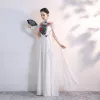 Chinese style White Chiffon Cheongsam / Qipao 2020 A-Line / Princess See-through High Neck Long Sleeve Appliques Embroidered Floor-Length / Long Ruffle Formal Dresses
