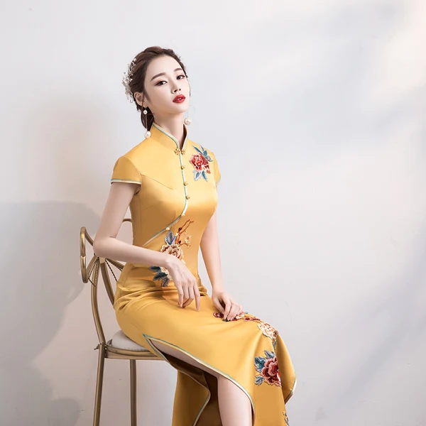 Chinese style Yellow Satin Cheongsam / Qipao 2020 Trumpet / Mermaid High Neck Short Sleeve Appliques Embroidered Split Front Floor-Length / Long Formal Dresses