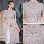 Style Chinois Beige Cheongsam 2020 Gaine / Ajustement Col Haut Manches Courtes Impression Fleur Thé Longueur Robe De Ceremonie