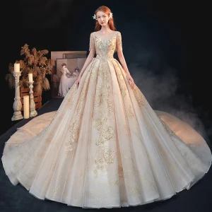 Luxe Doré La Mariée Robe De Mariée 2020 Princesse V Cou Manches Courtes Dos Nu Appliques Paillettes Perlage Glitter Tulle Cathedral Train Volants