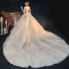 Luksusowe Złote ślubna Suknie Ślubne 2020 Princessa V-Szyja Kótkie Rękawy Bez Pleców Aplikacje Cekiny Frezowanie Cekinami Tiulowe Trenem Katedra Wzburzyć