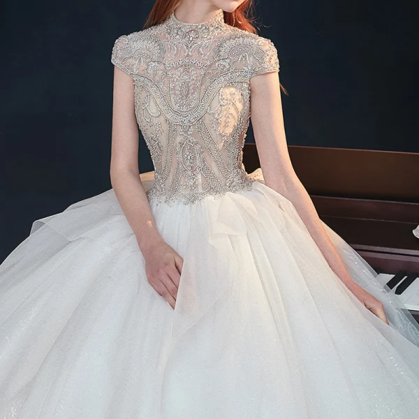 Vintage / Originale Blanche Transparentes La Mariée Robe De Mariée 2020 Robe Boule Col Haut Manches Courtes Dos Nu Perlage Glitter Tulle Cathedral Train Volants