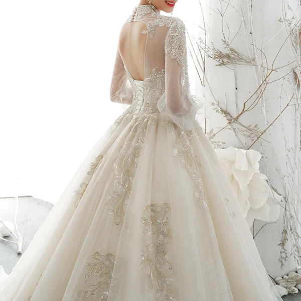 Viktorianischer Stil Champagner Durchsichtige Brautkleider / Hochzeitskleider 2020 Ballkleid Stehkragen Geschwollenes Lange Ärmel Rückenfreies Applikationen Spitze Pailletten Handgefertigt Perlenstickerei Perle Kapelle-Schleppe Rüschen