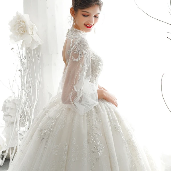 Style Victorien Ivoire Transparentes La Mariée Robe De Mariée 2020 Robe Boule Col Haut Gonflée 3/4 Manches Dos Nu Appliques Paillettes Perlage Cathedral Train Volants