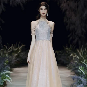 High End Gull Selskapskjoler 2020 Prinsesse Scoop Halsen Uten Ermer Beading Glitter Tyll Lange Ryggløse Formelle Kjoler