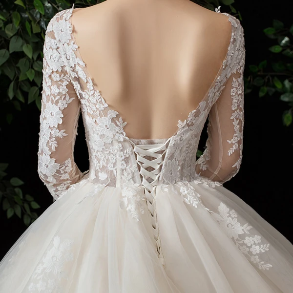 Romantic Champagne See-through Bridal Wedding Dresses 2020 Ball Gown Scoop Neck 3/4 Sleeve Backless Pierced Appliques Lace Chapel Train