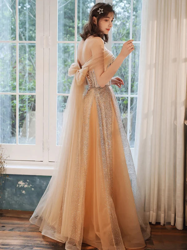 Elegant Champagne Gull Selskapskjoler 2020 Prinsesse Kjæreste Uten Ermer Beading Glitter Tyll Lange Buste Ryggløse Formelle Kjoler