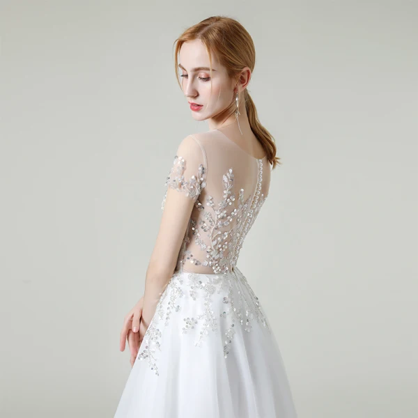 Illusion Weiß Garten / Im Freien Durchsichtige Brautkleider / Hochzeitskleider 2020 A Linie Rundhalsausschnitt Kurze Ärmel Perlenstickerei Pailletten Sweep / Pinsel Zug Rüschen