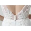 Haut de Gamme Blanche Satin La Mariée Robe De Mariée 2020 Trompette / Sirène V-Cou Sans Manches Dos Nu Appliques En Dentelle Perlage Train De Balayage Volants