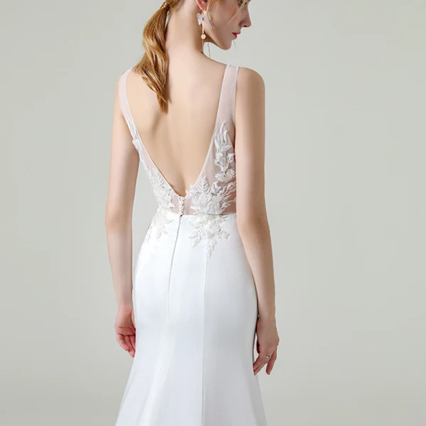 Haut de Gamme Blanche Satin La Mariée Robe De Mariée 2020 Trompette / Sirène V-Cou Sans Manches Dos Nu Appliques En Dentelle Perlage Train De Balayage Volants