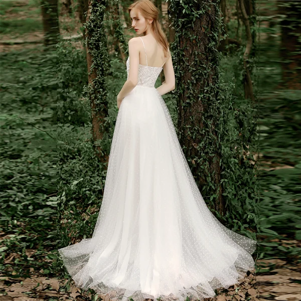 Blanche Jardin / Extérieur Légère Robe De Mariée 2020 Princesse Bretelles Spaghetti Sans Manches Dos Nu Tachetée Tulle Appliques En Dentelle Fendue devant Train De Balayage Volants