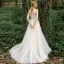 Illusion Champagne Jardin / Extérieur Transparentes Robe De Mariée 2020 Princesse Encolure Dégagée Sans Manches Ceinture Dos Nu Appliques En Dentelle Perlage Train De Balayage Volants