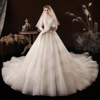 Chic Belle Champagne La Mariée Robe De Mariée 2020 Robe Boule Transparentes V Cou 3 4 Manches Dos Nu Appliques En Dentelle Perlage Cathedral Train Volants