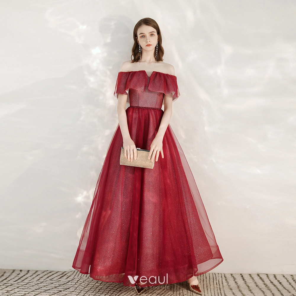 Burgundy Wedding Guide: All The Amazing Ideas | Ball gowns, Beautiful  evening dresses, Red ball gowns