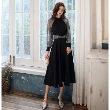 Style Victorien Noire De Retour Robe De Graduation 2020 Princesse Col Haut Gonflée Manches Longues Étoile Paillettes Ceinture Thé Longueur Volants Robe De Ceremonie