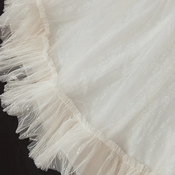 Luxe Ivoire La Mariée Robe De Mariée 2020 Robe Boule Transparentes Col v profond Gonflée Manches Longues Dos Nu Appliques En Dentelle Paillettes Perlage Cathedral Train Volants
