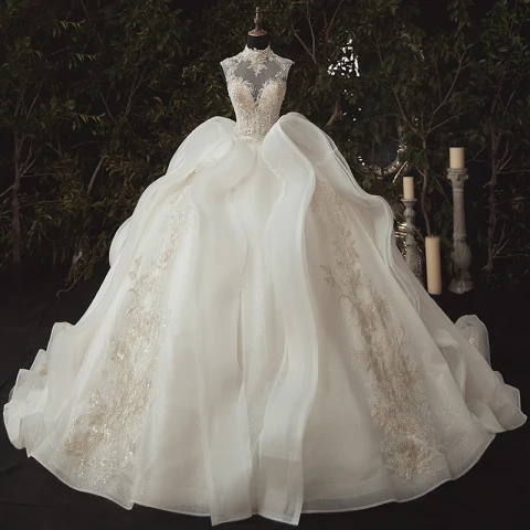 Atemberaubend Ivory / Creme Hochzeits Brautkleider / Hochzeitskleider 2020 Ballkleid Durchsichtige Stehkragen Ärmellos Applikationen Spitze Perlenstickerei Glanz Tülle Kapelle-Schleppe Rüschen