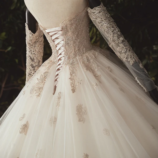 Luxury / Gorgeous Ivory Bridal Wedding Dresses 2020 Ball Gown Off-The-Shoulder Long Sleeve Backless Appliques Lace Sequins Beading Pearl Flower Ruffle Chapel Train