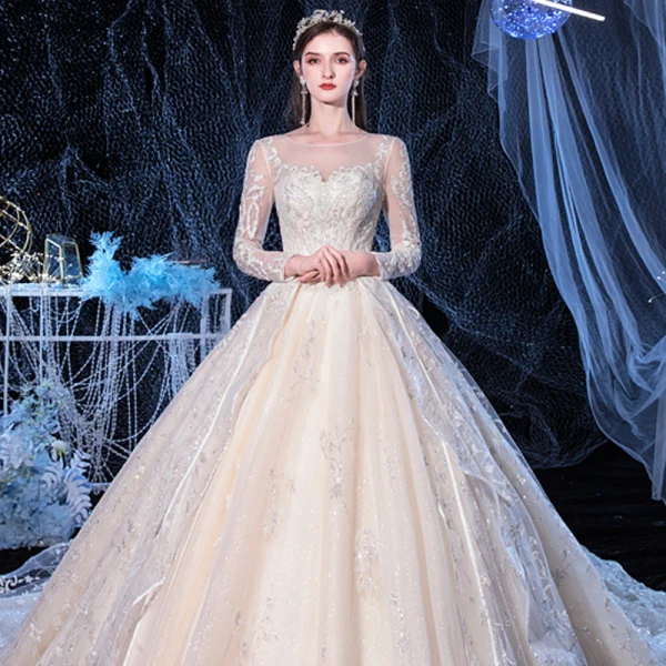 Meilleur Champagne La Mariée Robe De Mariée 2020 Robe Boule Transparentes Encolure Carrée Manches Longues Dos Nu Appliques En Dentelle Perlage Glitter Tulle Cathedral Train Volants
