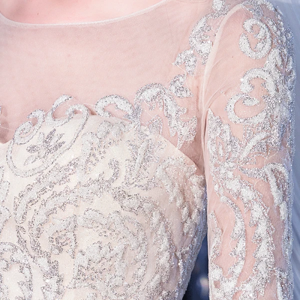 Meilleur Champagne La Mariée Robe De Mariée 2020 Robe Boule Transparentes Encolure Carrée Manches Longues Dos Nu Appliques En Dentelle Perlage Glitter Tulle Cathedral Train Volants