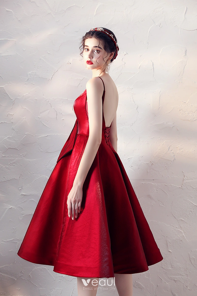 Sexy Red Satin Homecoming Graduation Dresses 2020 A Line Princess Spaghetti  Straps Sleeveless Knee Length Ruffle Backless Formal Dresses