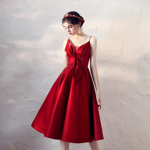 Sexy Red Satin Homecoming Graduation Dresses 2020 A-Line / Princess Spaghetti Straps Sleeveless Knee-Length Ruffle Backless Formal Dresses Sexy Red Satin Homecoming Graduation Dresses 2020 A-Line / Princess Spaghetti Straps Sleeveless Knee-Length Ruffle Backless Formal Dresses